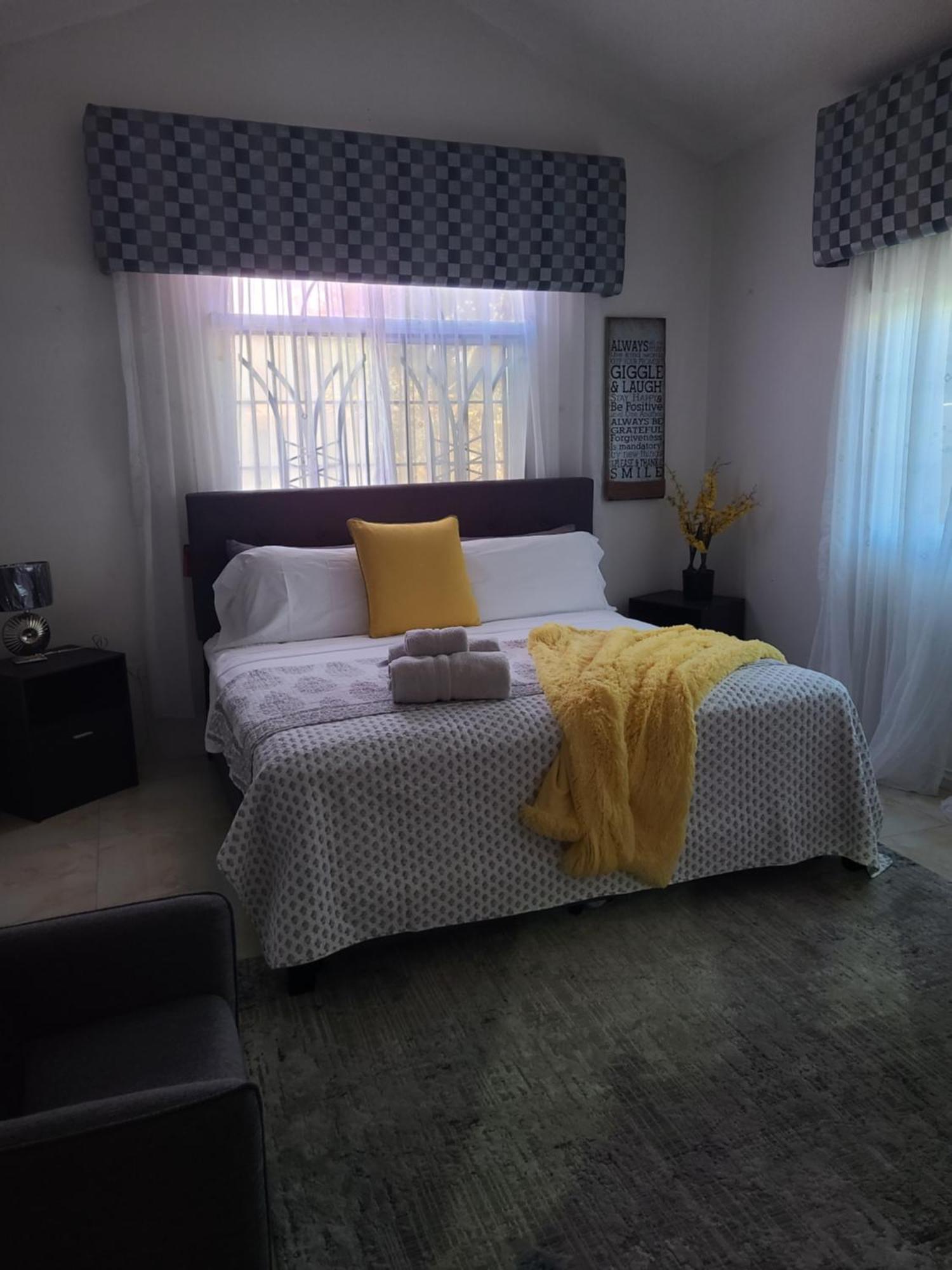 Caribbean Estates, 10 Mins From The Beach, Beautiful Gated Community Portmore Exterior foto